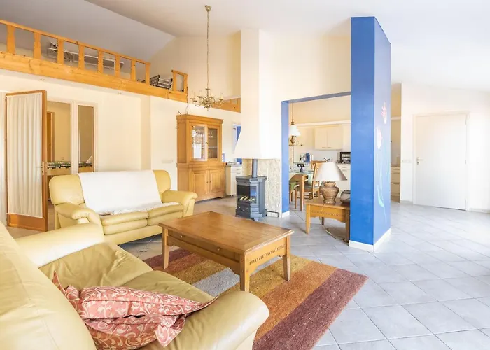 Maison Des Papillons 別荘